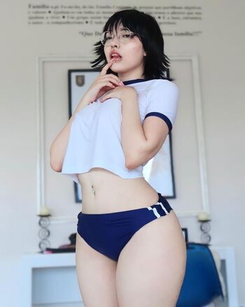 Julia Mayumi