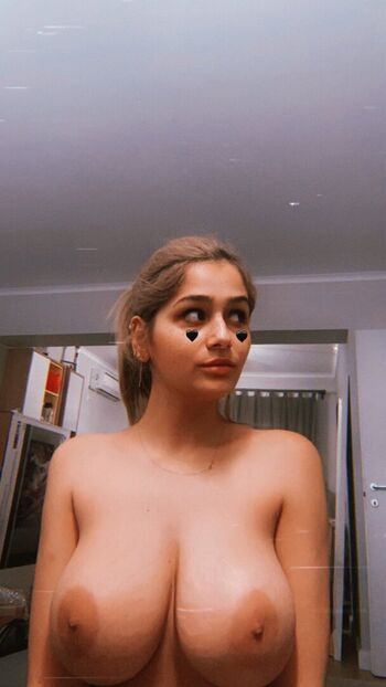 Julia Tica