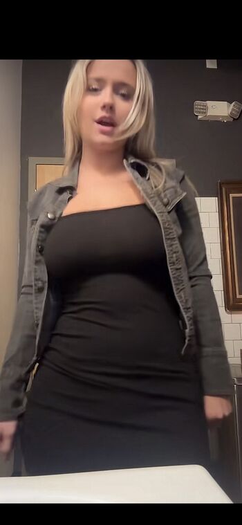 Full leaked Julianna elisee juliannaelisee elizabethgrantfandom private onlyfans photo