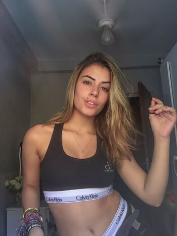 Jully Molinna