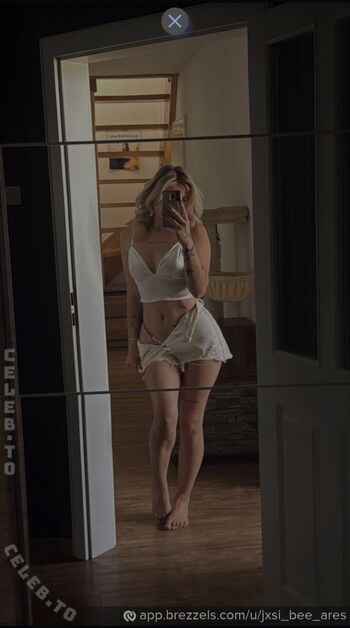 Full leaked Jxsi bee ares page private onlyfans photo