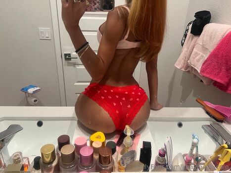 Full leaked Kaaylaaanicole page private onlyfans photo