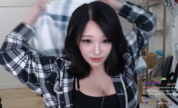 Kang Hee Yoon