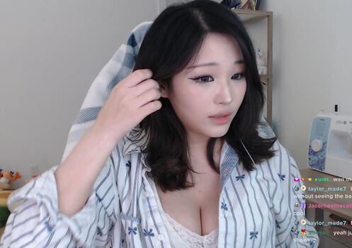 Kang Hee Yoon