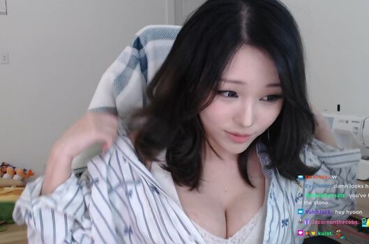 Kang Hee Yoon