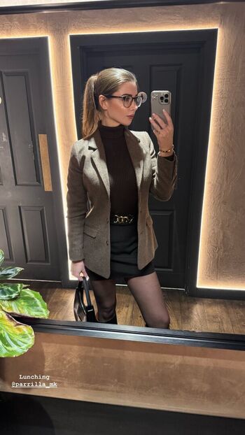 Full leaked Kate tracey page private onlyfans photo