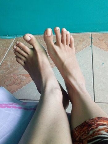 Katyfeet04