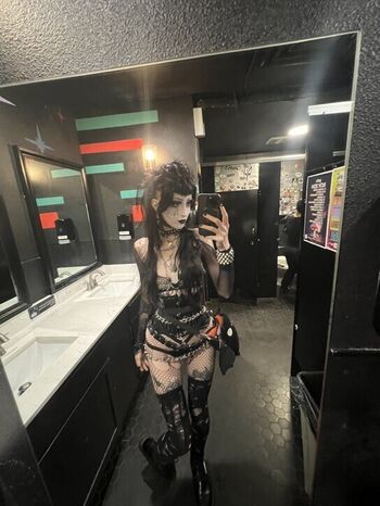 Full leaked Kayleigh kadaverous private onlyfans photo