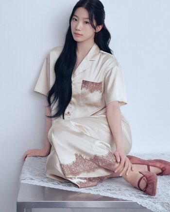 Kazuha Nakamura 中村 一葉