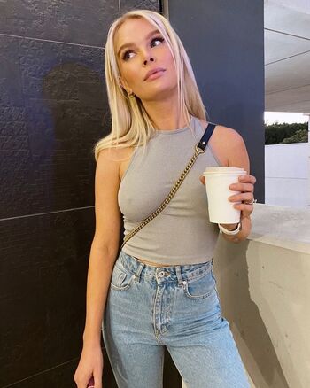 Kelli Goss