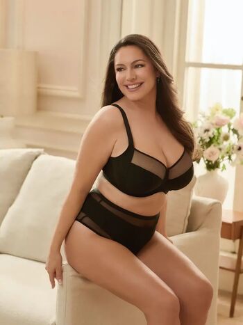 Kelly Brook