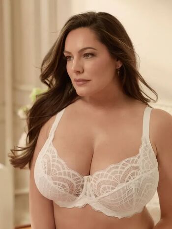 Kelly Brook