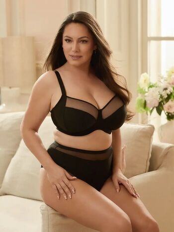 Kelly Brook