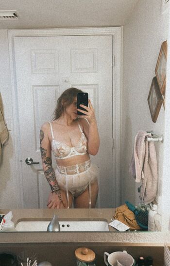 Full leaked Kelsie flxwergirl private onlyfans photo