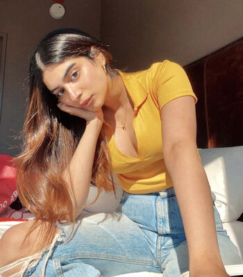 Full leaked Khushi kapoor private onlyfans photo