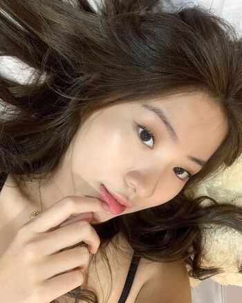 Full leaked Kiara virly page private onlyfans photo