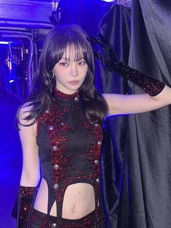 Kim Chaewon