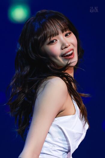 Kim Chaewon