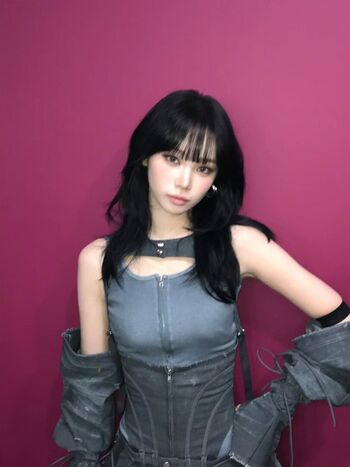 Kim Chaewon