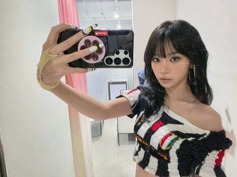 Full leaked Kim chaewon private onlyfans photo