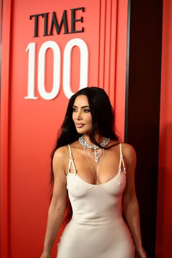 Full leaked Kim kardashian  page private onlyfans photo