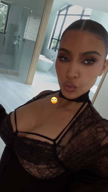 Full leaked Kim kardashian page private onlyfans photo