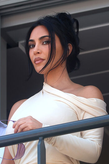 Full leaked Kim kardashian  page private onlyfans photo