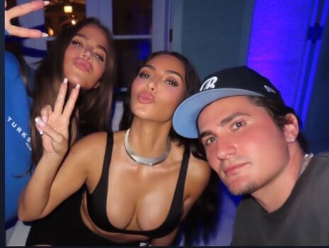 Full leaked Kim kardashian page private onlyfans photo