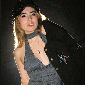 Full leaked Kareeenrobles/ private onlyfans photo