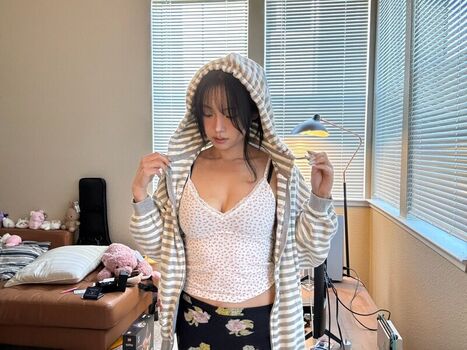 Full leaked Luna blaise/ private onlyfans photo