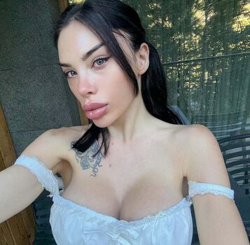 l.staikovska