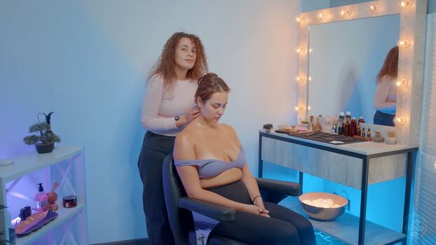 Lady Barbers Asmr
