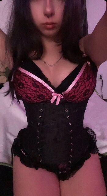Full leaked Lainepws private onlyfans photo