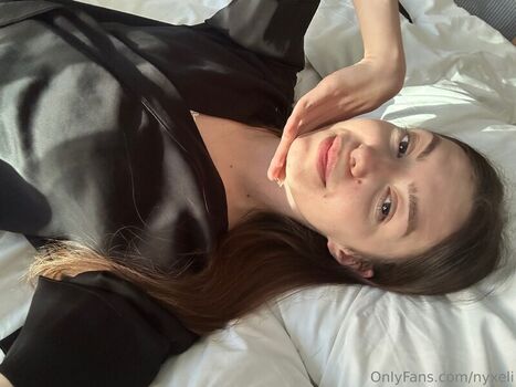 Full leaked Evacdc/ private onlyfans photo