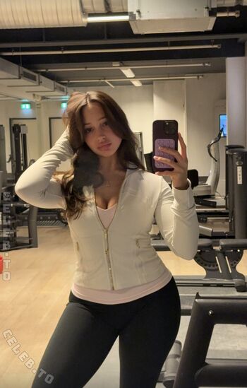 Lara_tepper
