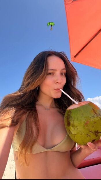 Larissa Manoela