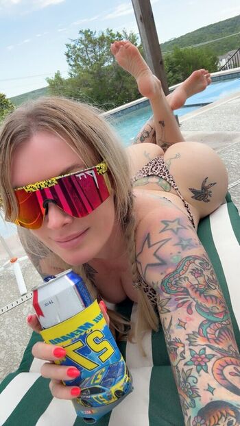Full leaked Laura lux private onlyfans photo