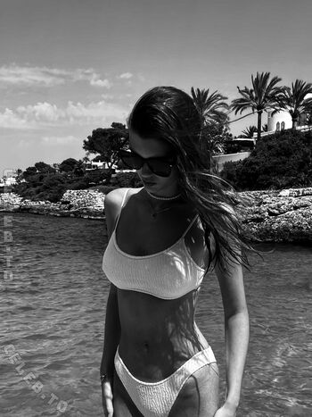 Full leaked Laura offermann page private onlyfans photo