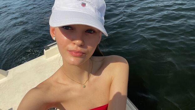Full leaked Laurafermann private onlyfans photo