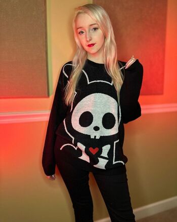 LauraLemurex ASMR