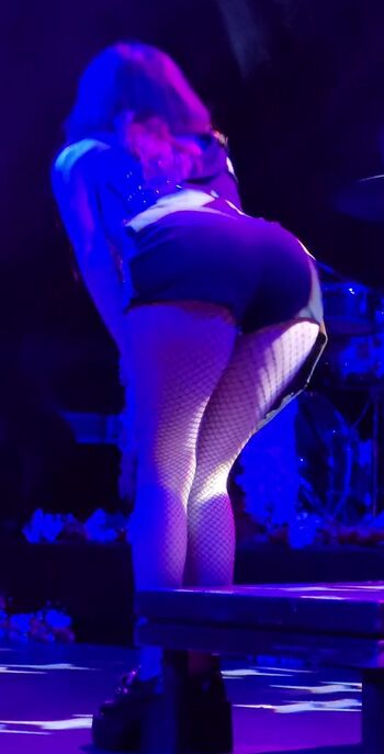 Lauren Mayberry