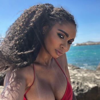 Full leaked Laurette atindehou private onlyfans photo