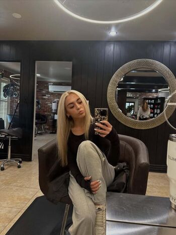 Leah G Miller
