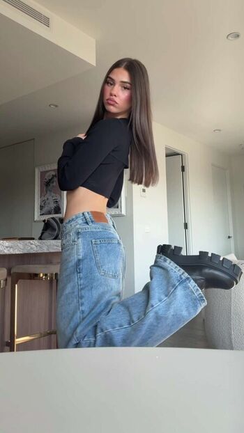 Leah Halton