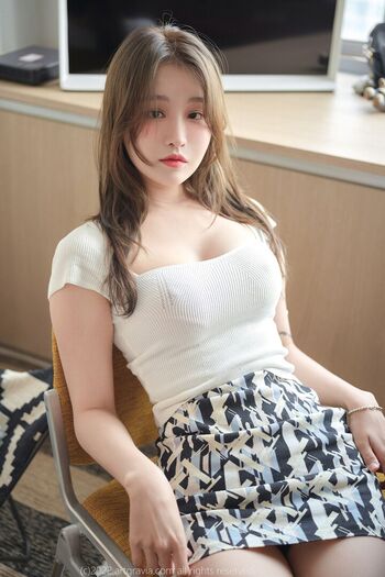 Lee Seol