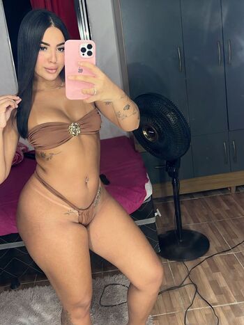 Lellyzinha