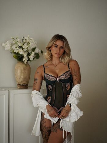 Lena Ajoy