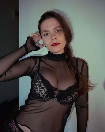 Lena Bartos