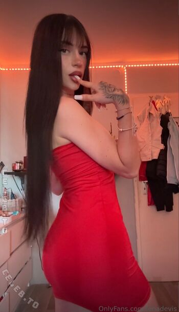 Lena Devis