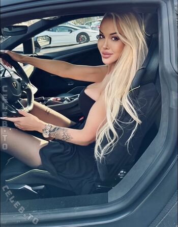 Lena R